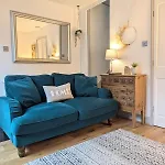 Nyaraló Kendal With Fireplace - Couples' Retreat