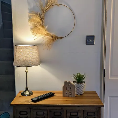 Kendal With Fireplace - Couples' Retreat Ferienhaus