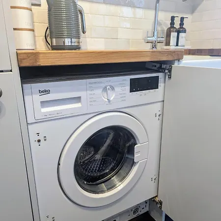 Holiday home Kendal With Fireplace - Couples' Retreat