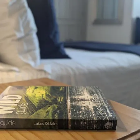 Kendal With Fireplace - Couples' Retreat Burneside